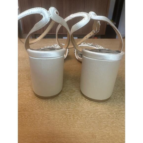 NWOB Badgley Mischka Clara Embellished Strap Evening Shoes - Picture 5 of 11